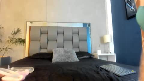 Snapshot of niko_kael chatting on 02.24.26 Niko Kael online show from 02.24.26