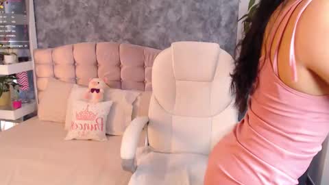 Snapshot of niko_robin chatting on 02.18.25 Niko Robin online show from 02.18.25