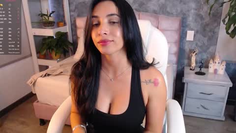 Snapshot of niko_robin chatting on 09.12.25 Niko Robin online show from 09.12.25