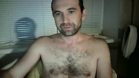 Snapshot of nikolas_vaz chatting on 10.19.25 nikolas_vaz online show from 10.19.25