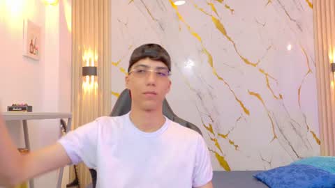 Snapshot of nikolay_gregori chatting on 07.05.26 online show from 07.05.26