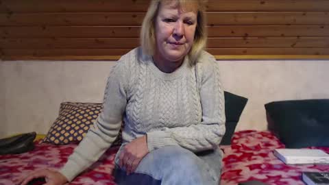 Nikole1 online show from 11.15.25