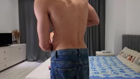 Snapshot of nikolesmyth chatting on 02.28.26 NykoleSmyth online show from 02.28.26