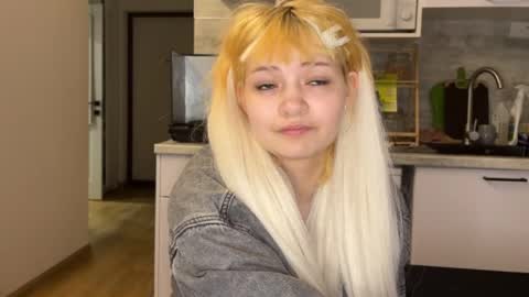 nikoli_naw online show from 04.14.26