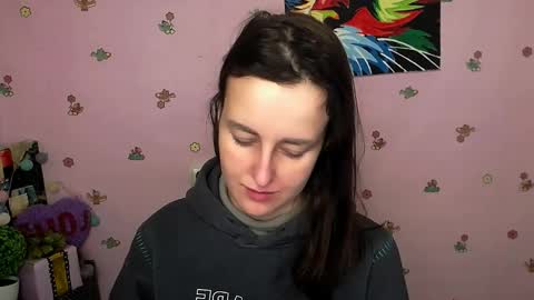 Snapshot of nikolleta_m chatting on 11.25.25 Nikolleta online show from 11.25.25