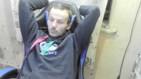 Snapshot of nikolos22 chatting on 11.15.25 nikolos22 online show from 11.15.25