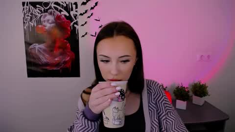 nikonara_ online show from 02.10.25