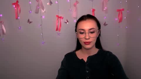 Snapshot of nikonara_ chatting on 04.25.26 nikonara_ online show from 04.25.26