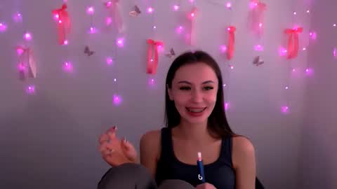Snapshot of nikonara_ chatting on 05.10.26 nikonara_ online show from 05.10.26
