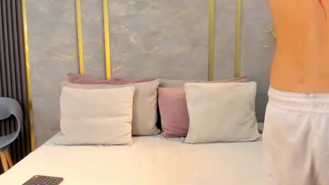 Niko Stone online show from 11.06.25