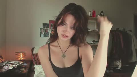 Snapshot of niky_jess chatting on 05.21.26 Veronica online show from 05.21.26