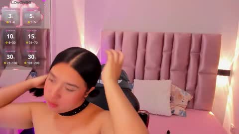 Snapshot of nikybrooks chatting on 09.17.25 Niky Brooks online show from 09.17.25
