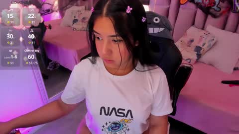 Snapshot of nikybrooks chatting on 10.18.25 Niky Brooks online show from 10.18.25
