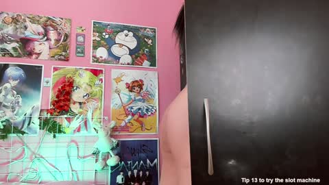 Snapshot of nikylaine chatting on 12.13.24 Nikylaine online show from 12.13.24