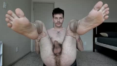 Snapshot of nilfgaardyenn chatting on 11.22.25 Maximilian online show from 11.22.25