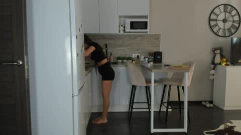 Bella online show from 04.11.26