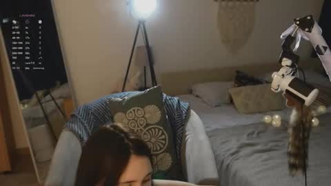 Snapshot of nimfaheart chatting on 02.03.26 Jennet online show from 02.03.26