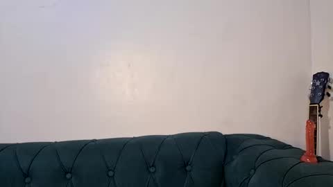 nina_bambi online show from 10.29.25