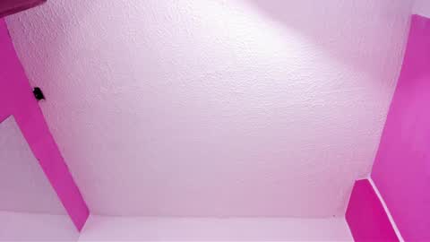 Nina online show from 12.02.24