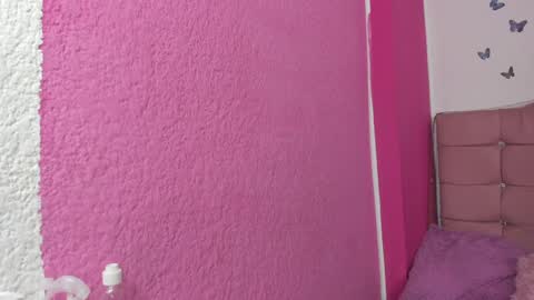 Nina online show from 12.16.24