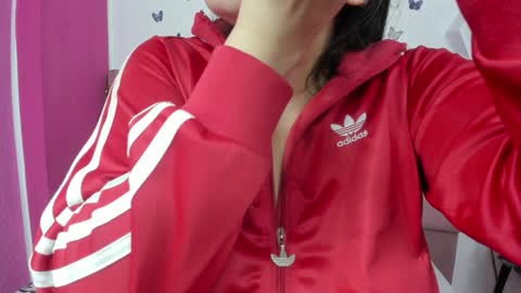 Nina online show from 12.26.24