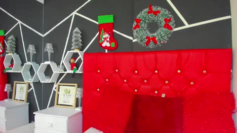 Nina online show from 12.30.24