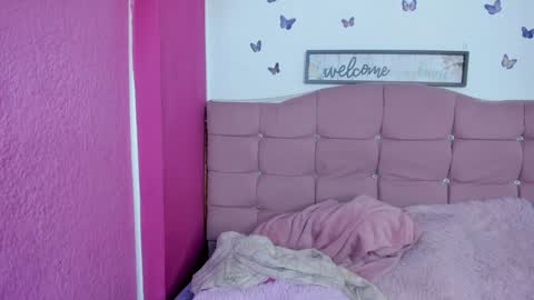 Nina online show from 01.03.25