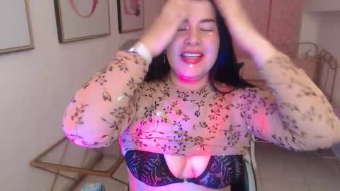 Nina online show from 12.02.25