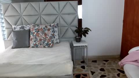  Nina  online show from 12.16.24