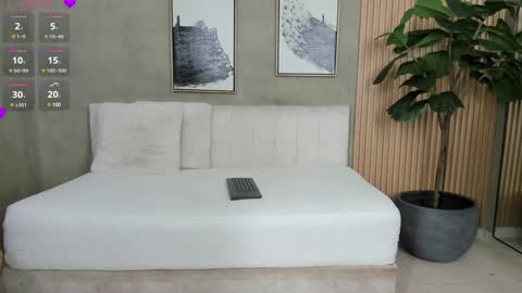 NINA online show from 01.09.25