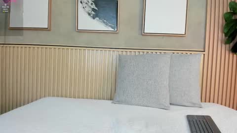 NINA online show from 09.14.25