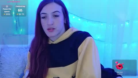 Snapshot of ninaa_fox chatting on 04.18.26 Ninaa fox online show from 04.18.26