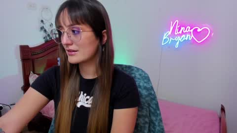 Nina online show from 12.06.24