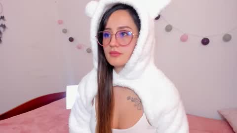 Nina online show from 10.30.25