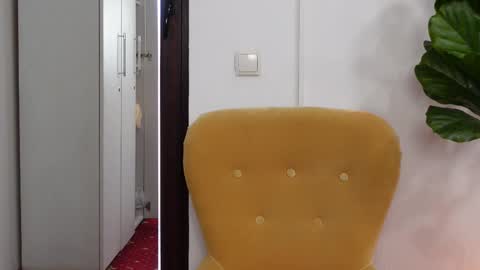 NinaCrystal online show from 09.13.25