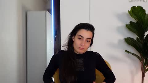 NinaCrystal online show from 02.25.26