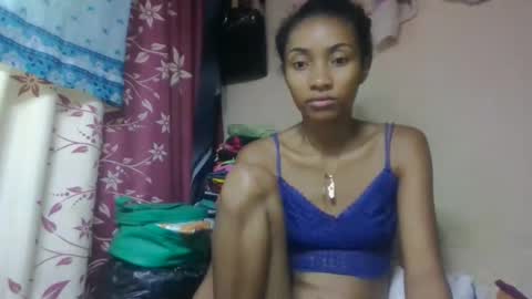 Snapshot of ninaeaa chatting on 04.25.26 ninaeaa online show from 04.25.26