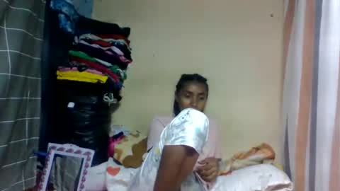 Snapshot of ninaeaa chatting on 05.20.26 ninaeaa online show from 05.20.26
