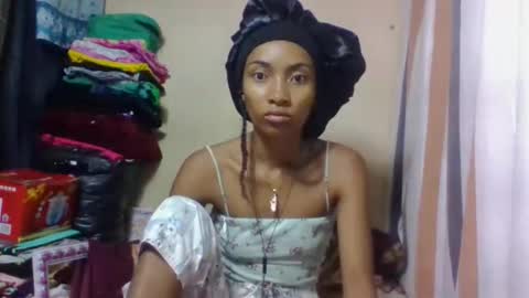 Snapshot of ninaeaa chatting on 05.23.26 ninaeaa online show from 05.23.26