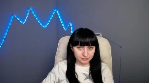 ninaflawlees online show from 04.22.26