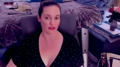 Snapshot of ninajaymes chatting on 01.18.25 Nina Jaymes online show from 01.18.25