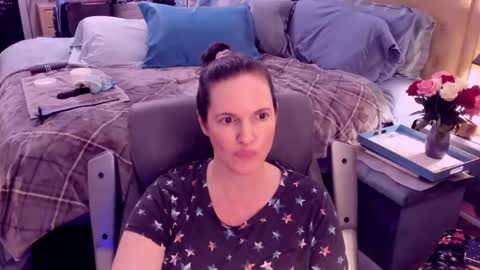 Snapshot of ninajaymes chatting on 01.25.25 Nina Jaymes online show from 01.25.25