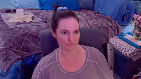 Snapshot of ninajaymes chatting on 09.19.25 Nina Jaymes online show from 09.19.25