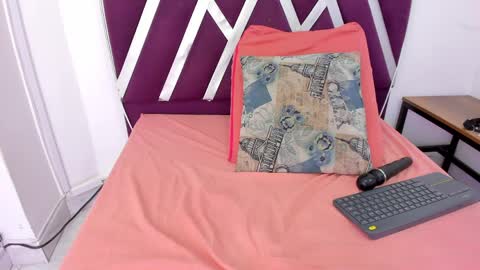 Nina online show from 04.09.26