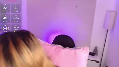 Nina online show from 12.15.25