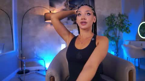 Snapshot of ninasolenne chatting on 05.29.26 Ninna online show from 05.29.26