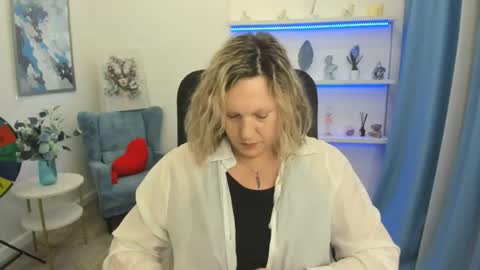 Snapshot of ninastarle chatting on 04.19.26 ninastarle online show from 04.19.26