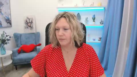 Snapshot of ninastarle chatting on 05.28.26 ninastarle online show from 05.28.26