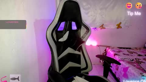 ninatinydoll1 online show from 10.12.25