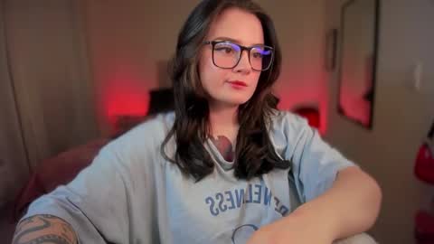 Snapshot of ninavolkov chatting on 01.20.25 ninavolkov online show from 01.20.25